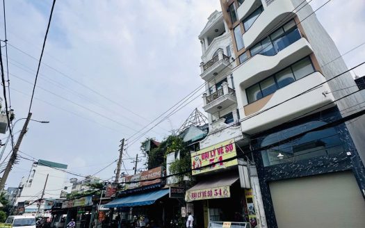 Nhà mặt tiền đường 21 Gò Vấp, 4m x 18m (72m2), 6 tầng, tiện kinh doanh, có thang máy.